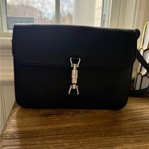 Gucci Black Jackie Piston Shoulder/Crossbody